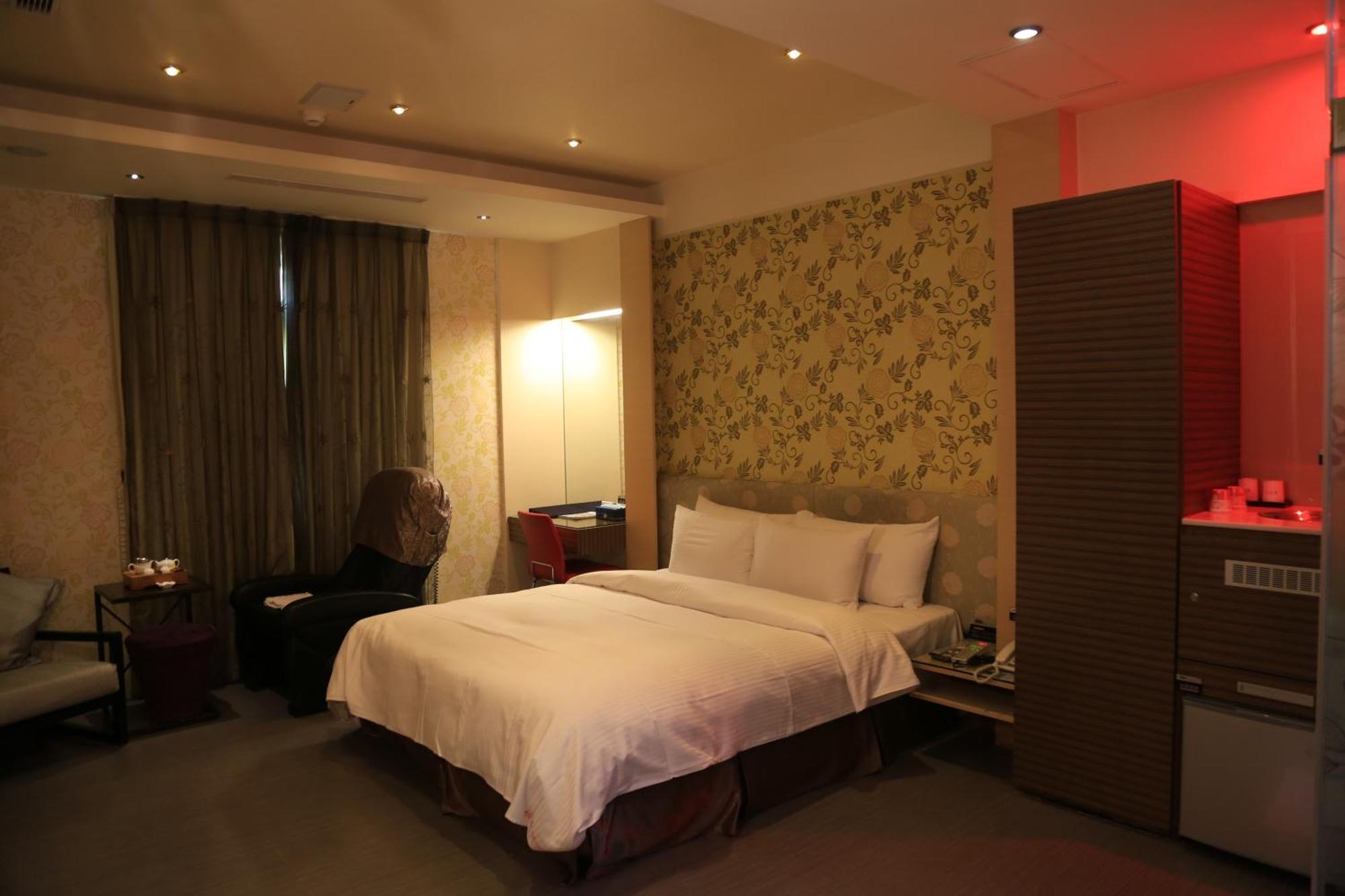 Pingtung Go Shine Motel מראה חיצוני תמונה