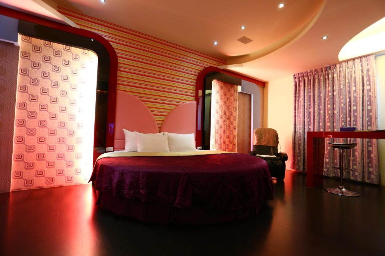 Pingtung Go Shine Motel מראה חיצוני תמונה