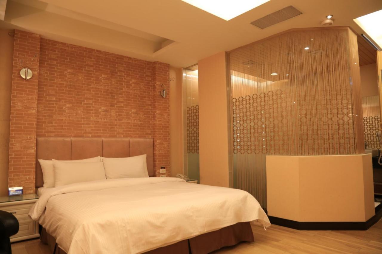 Pingtung Go Shine Motel מראה חיצוני תמונה